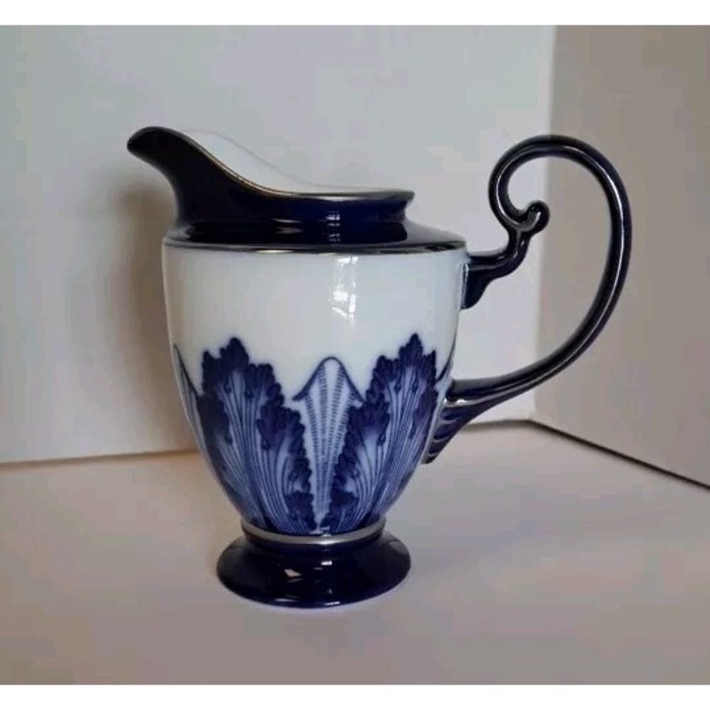 Vintage 98‎ Bombay Porcelain Cobalt Blue&white Creamer 5.5" tall New.  2